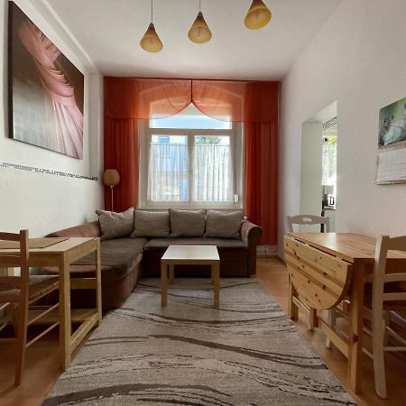 2-Raum Ferienwohnung In Connewitz ライプツィヒ エクステリア 写真